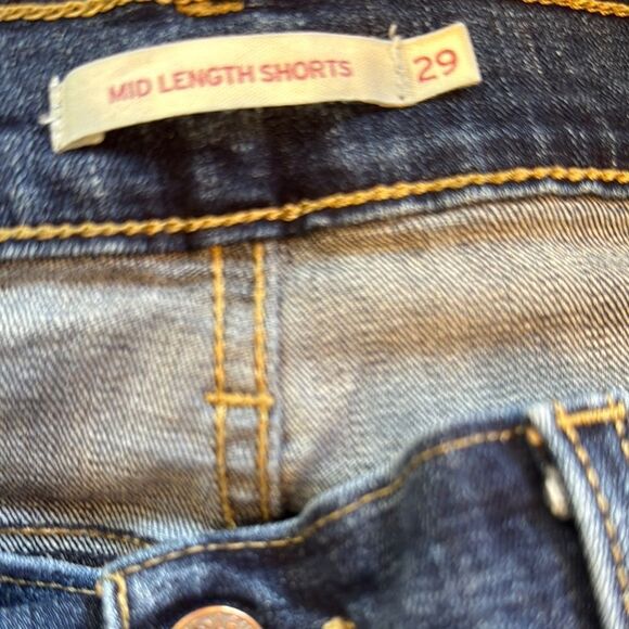 Levi’s Blue Denim Mid-Length Shorts - Picture 5 of 6
